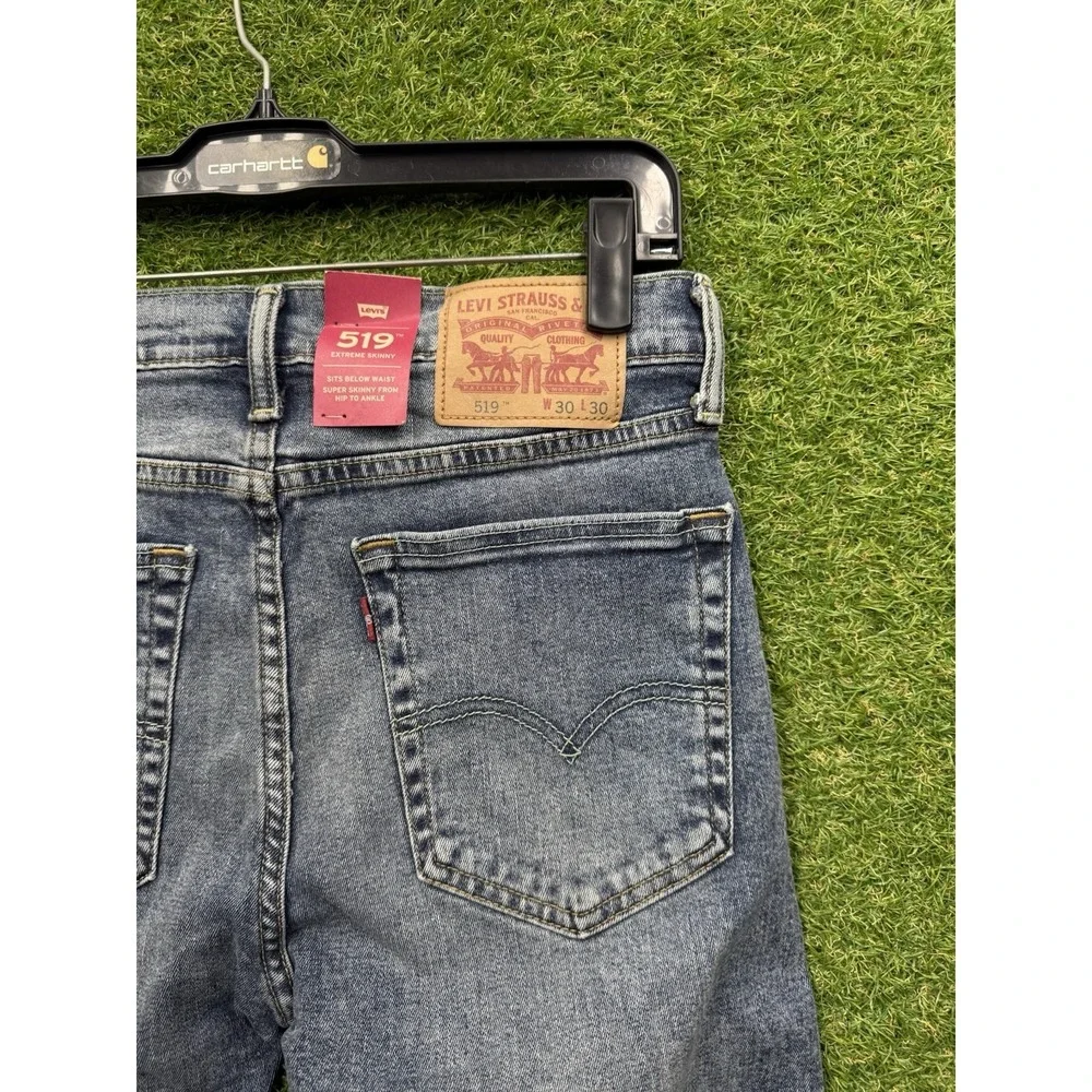 Levis 519 Jeans Mens 30x30 Extreme Skinny Stretch Sits Below Waist Medium Wash